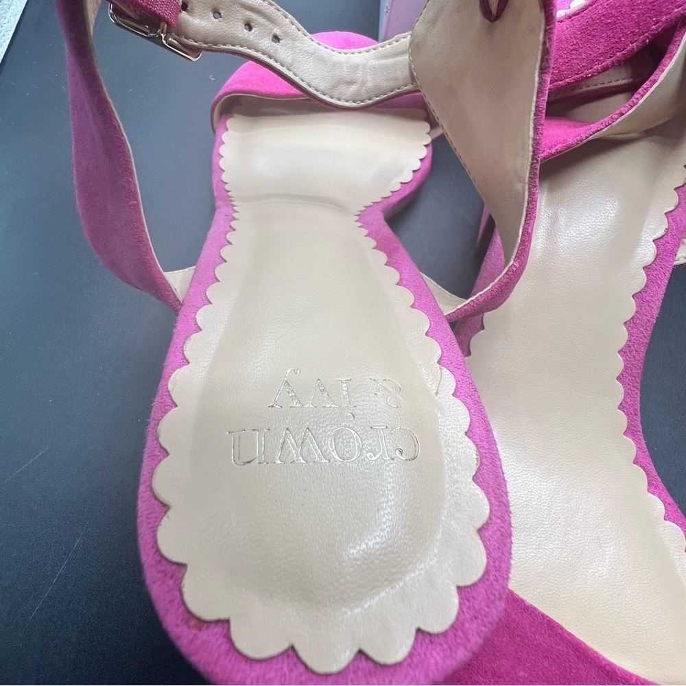 Crown and Ivy Pink sandals - Picture 8 of 11